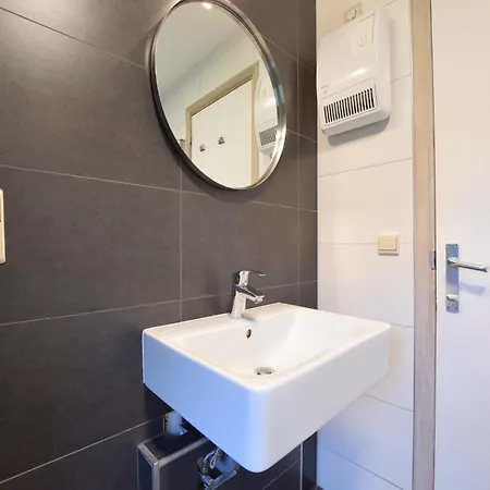 Spacious Group Stay, Cleaning Included *